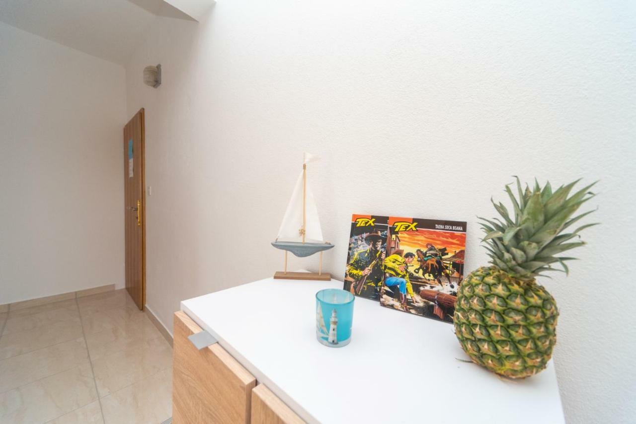 Appartamento Marios Brela Esterno foto